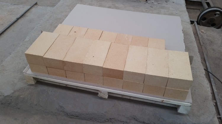 low Porosity fire clay Bricks