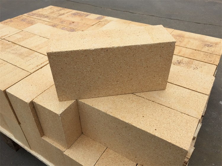 Is widely used in chemical industry low Porosity fire clay Bricks