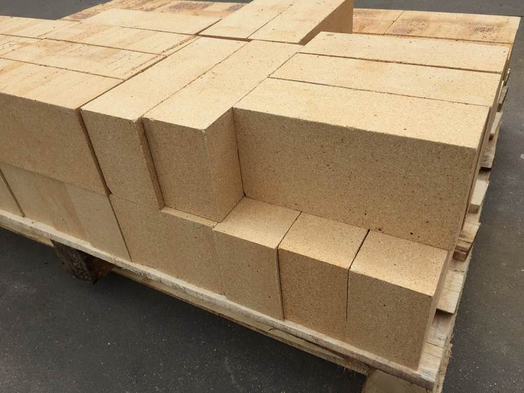 Widely used in petroleum low Porosity fire clay Bricks