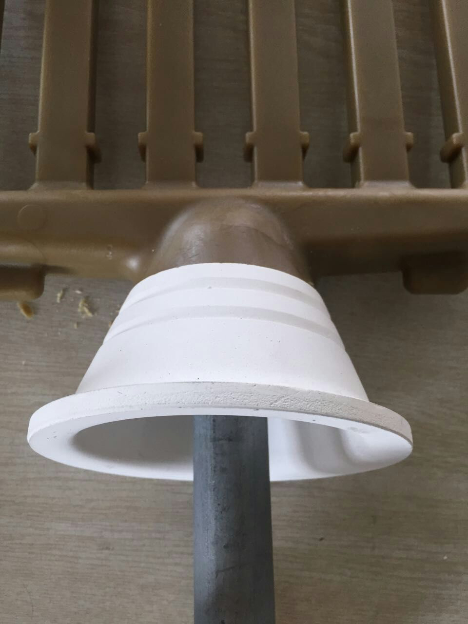 Pouring cup