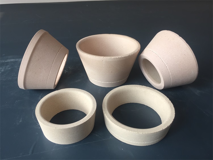 Investment casting cup