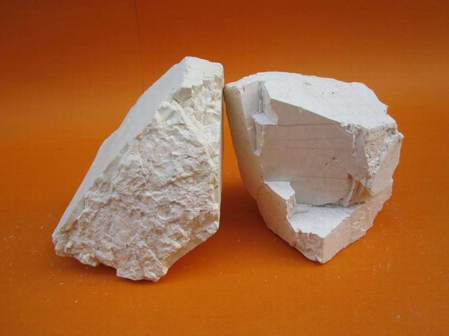Mainly used for manufacturing high-quality refractory products Kaolin clay