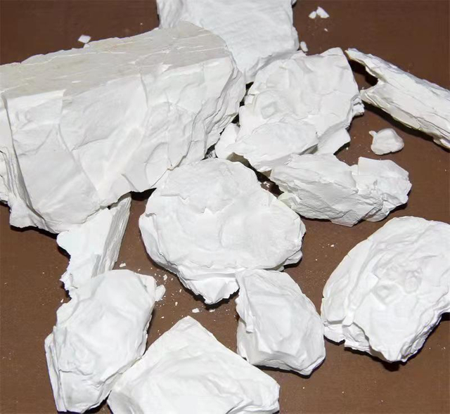  Mainly used for manufacturing high-quality refractory products Calcined kaolin clay 
