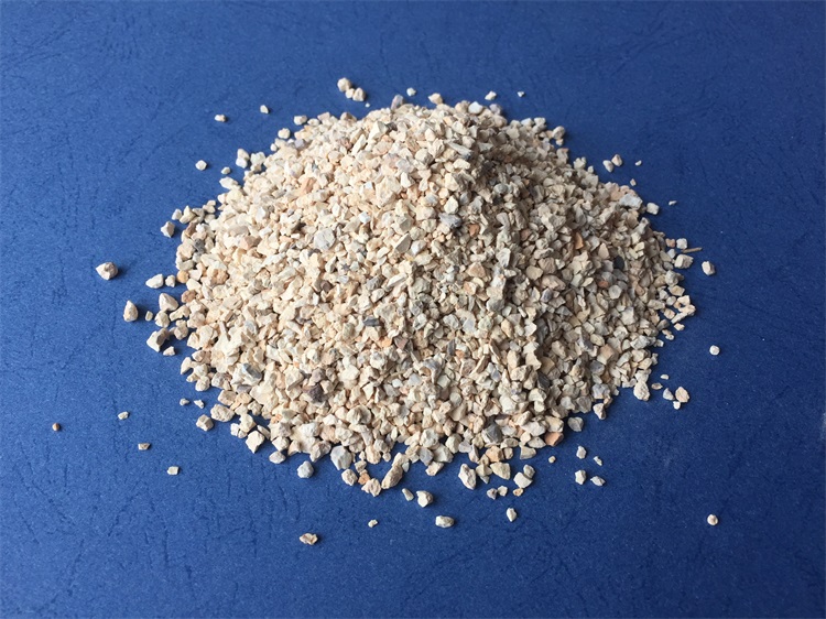 Calcined bauxite