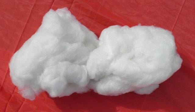 Back-up lining for industrial furnaces Bulk ceramic fiber