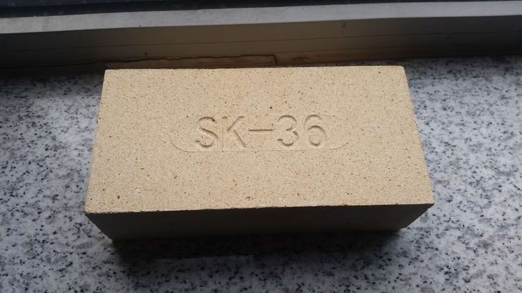 High alumina refractory brick 