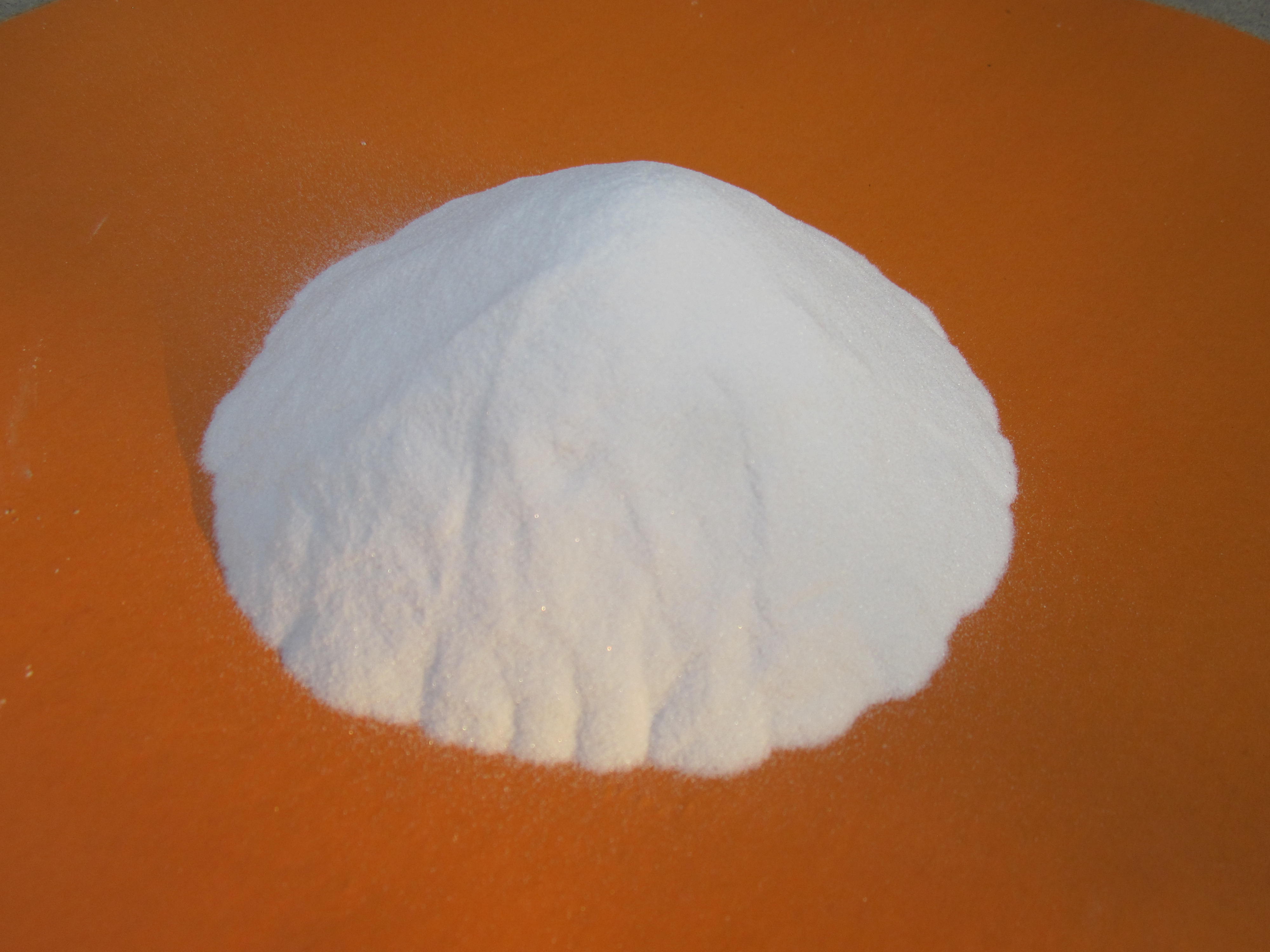 White corundum