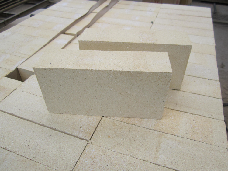 Widely used in metallurgy low Porosity Refractory clay brick