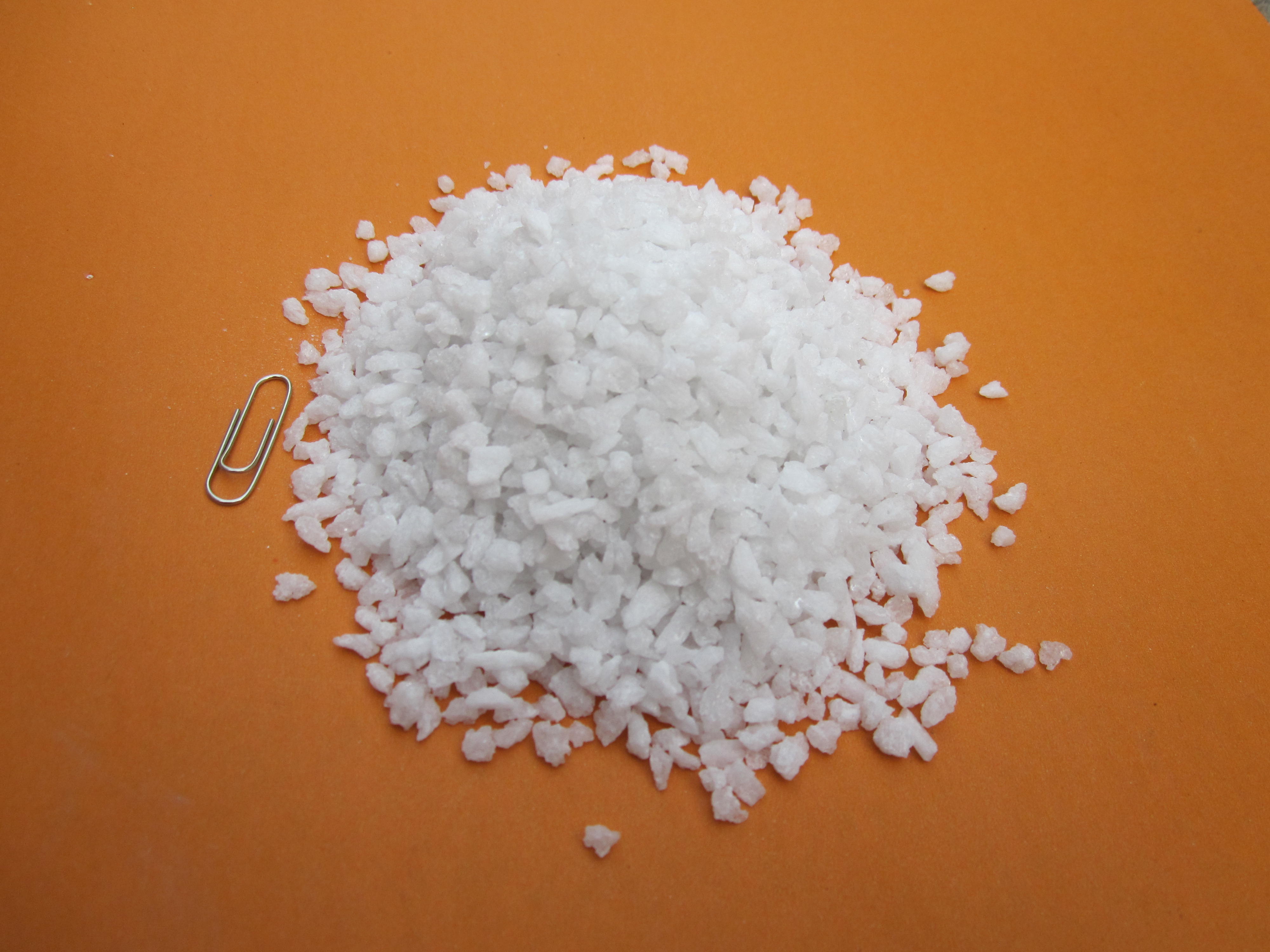White corundum