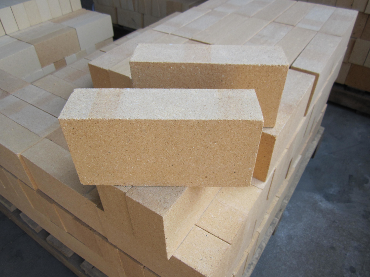 Chamotte clay brick