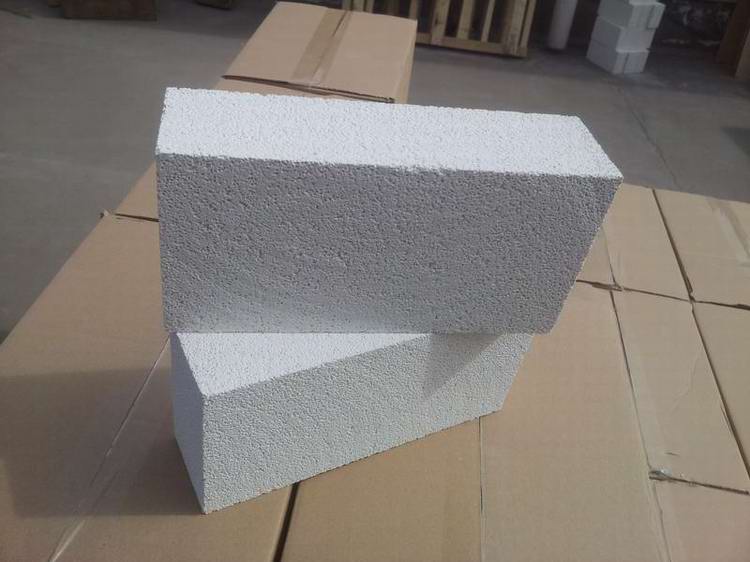 Diatomite brick