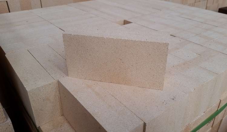High aluminum brick 