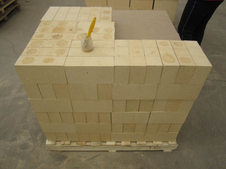 Fire clay brick for coke oven