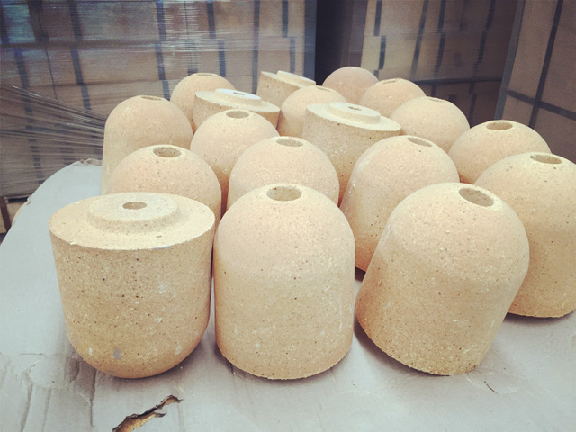 They are mainly used in mould cast steel ingot of casting steel industry Stopper head