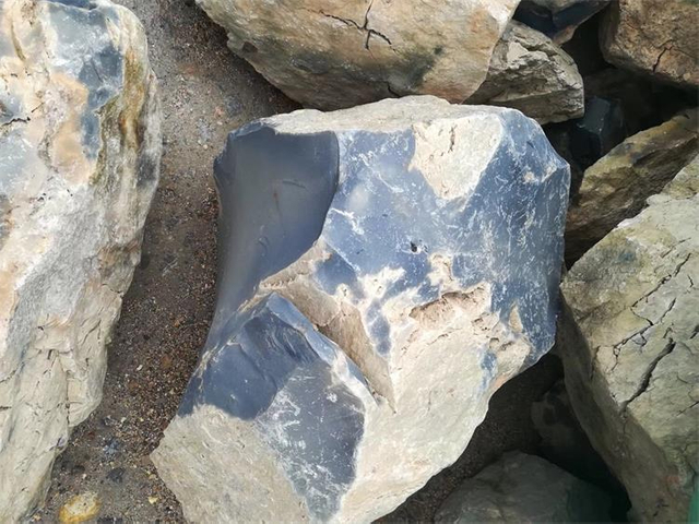 Is mainly used for manufacturing high-quality refractory products Bauxite clinker 