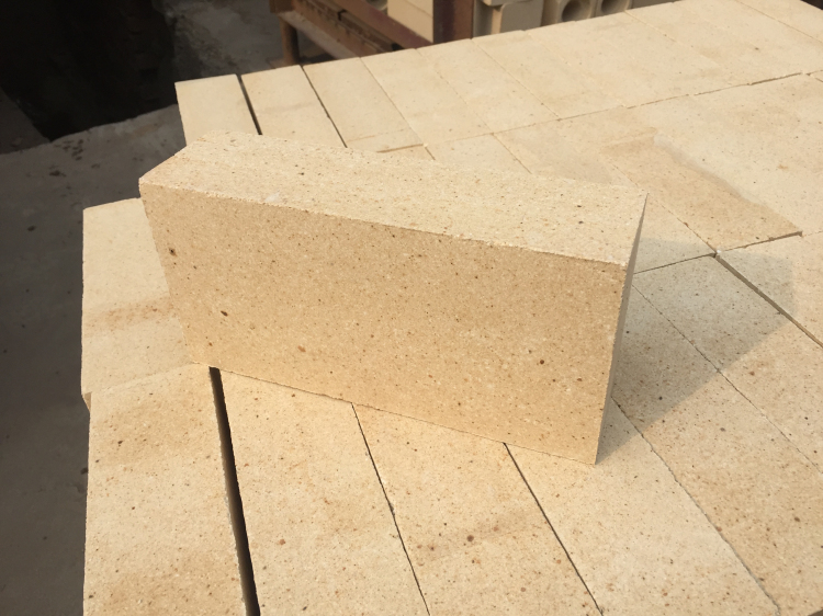 High alumina firebrick