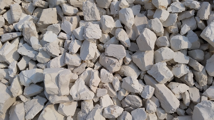 Calcined flint clay