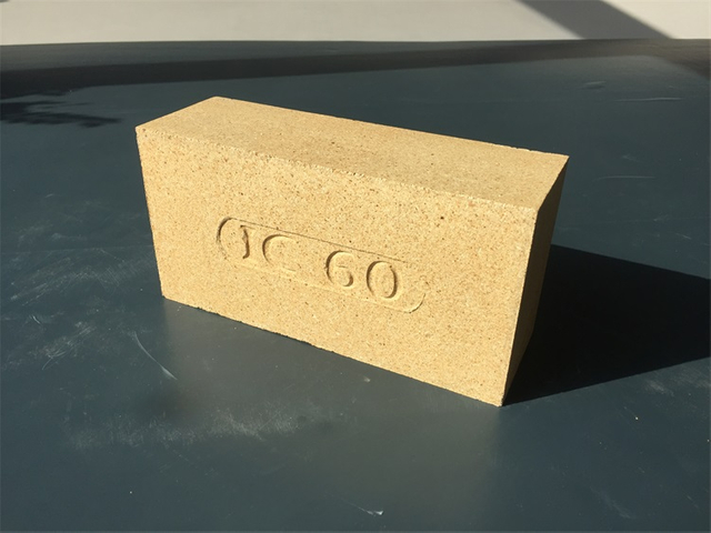 High alumina brick