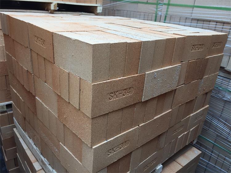 Chamotte clay brick