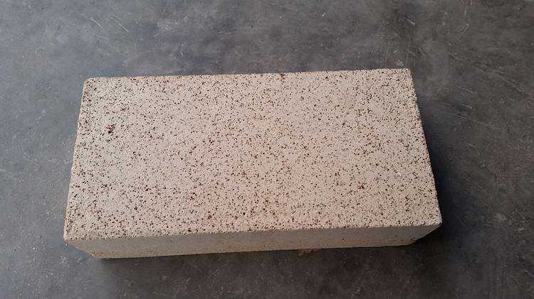 Diatomite insulation brick