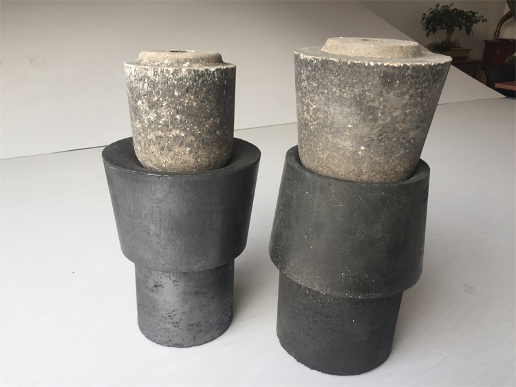 Nozzle brick