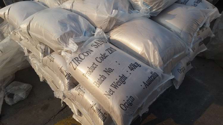 Zircon flour Zircon sand