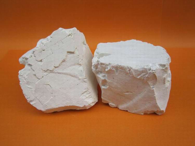 Calcined flint clay