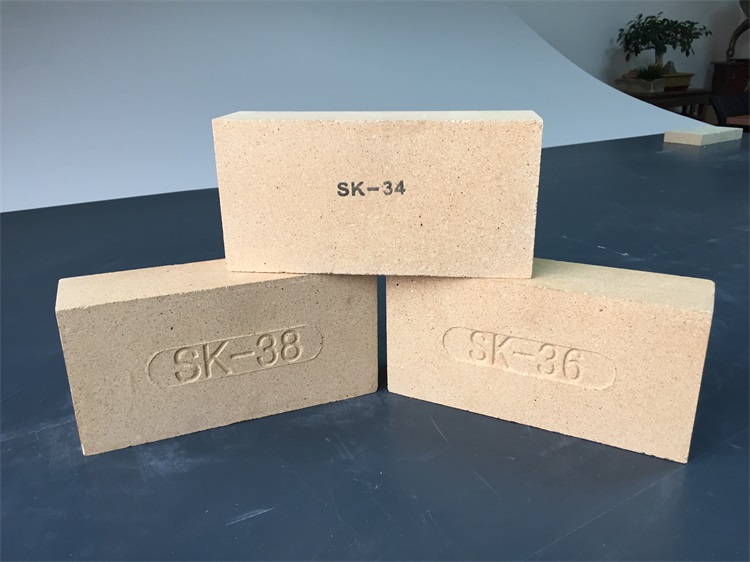 Refractory fire brick