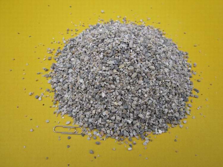 Precision casting mullite