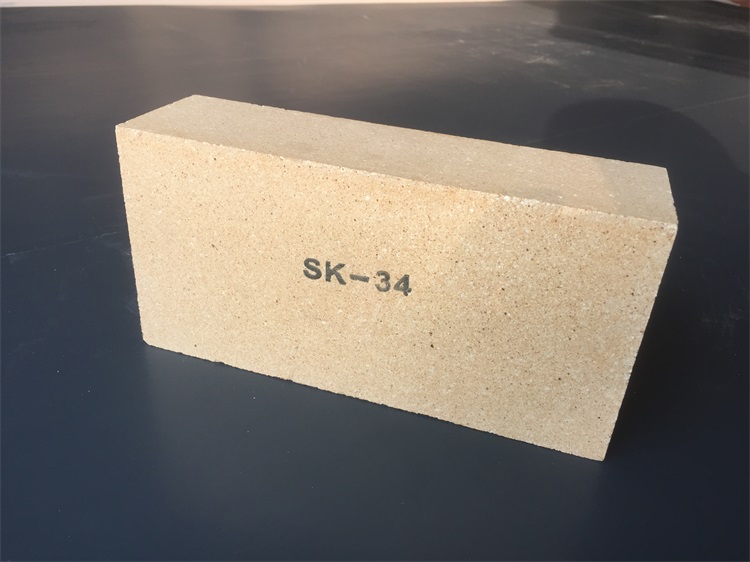 Refractory fireclay brick