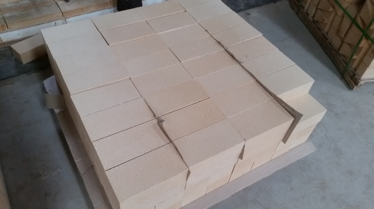 Widely used in chemical industry low Porosity fire clay Bricks