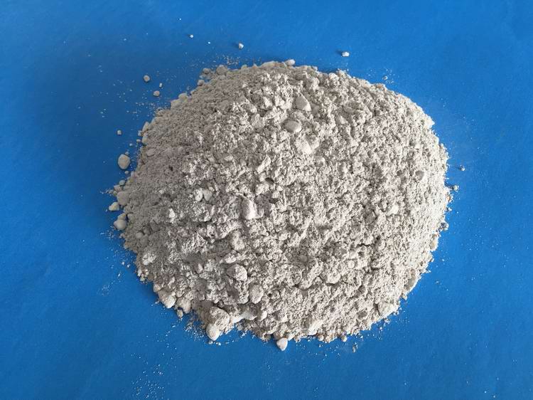 Light weight refractory castable