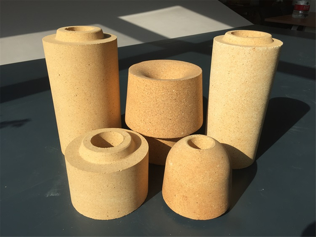 They are mainly used in mould cast steel ingot of casting steel industry tube brick