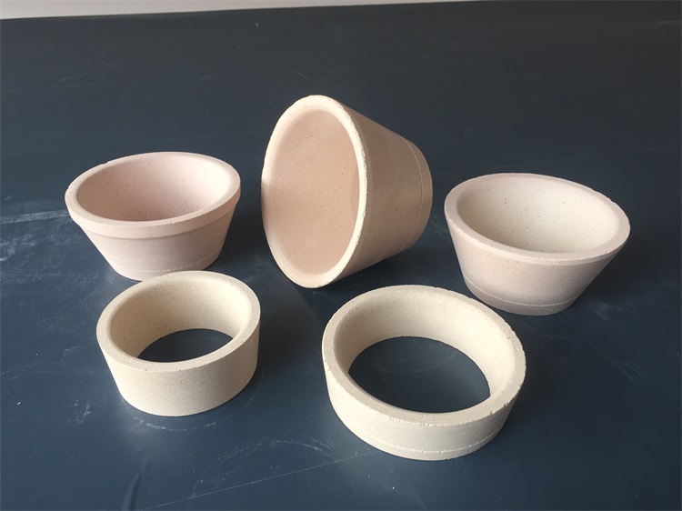Pouring cup