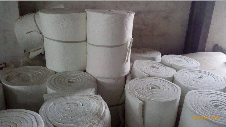 Refractory ceramic fiber felt
