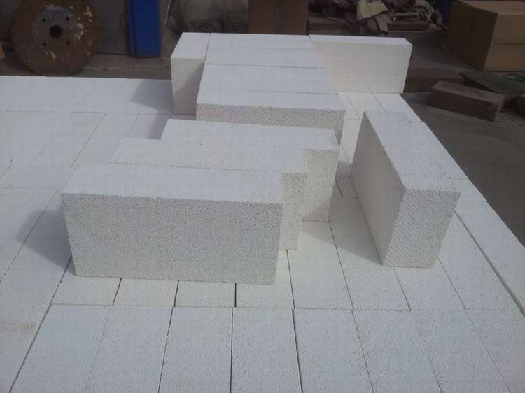 Insulation diatomite brick