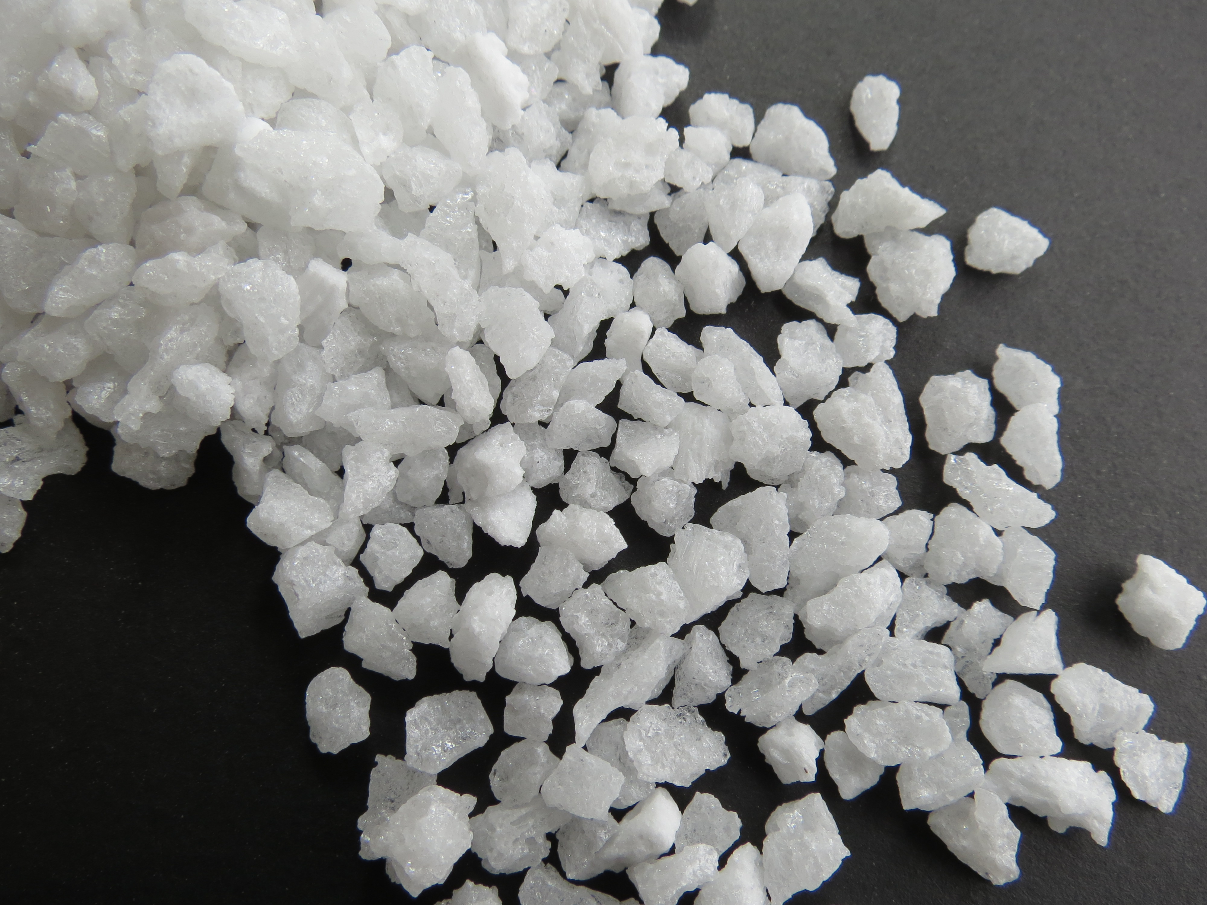 White corundum
