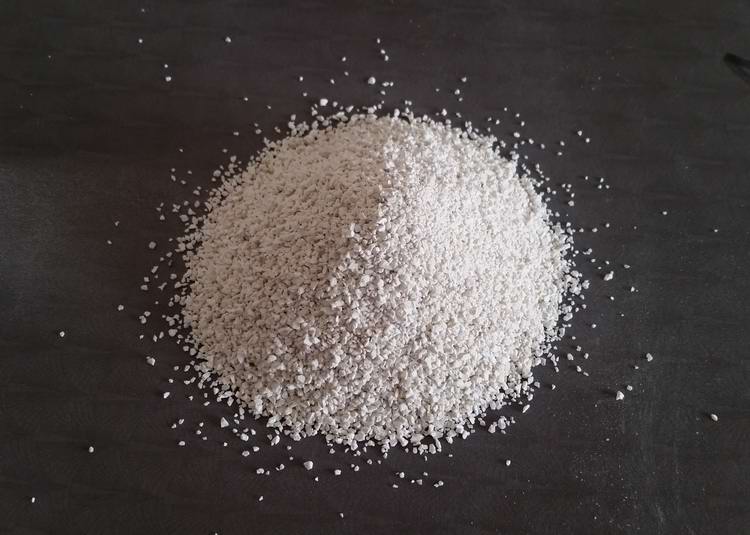 Calcined flint clay