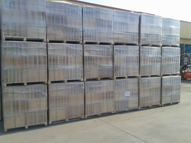 Silica brick