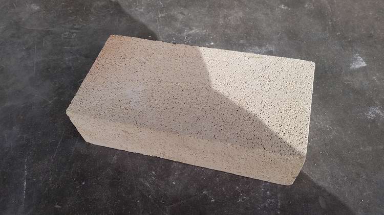 Insulation diatomite brick