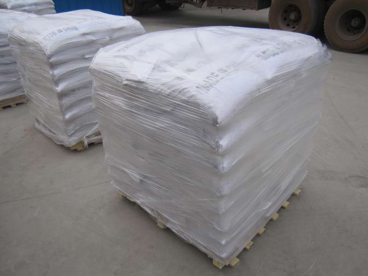 Refractory mud