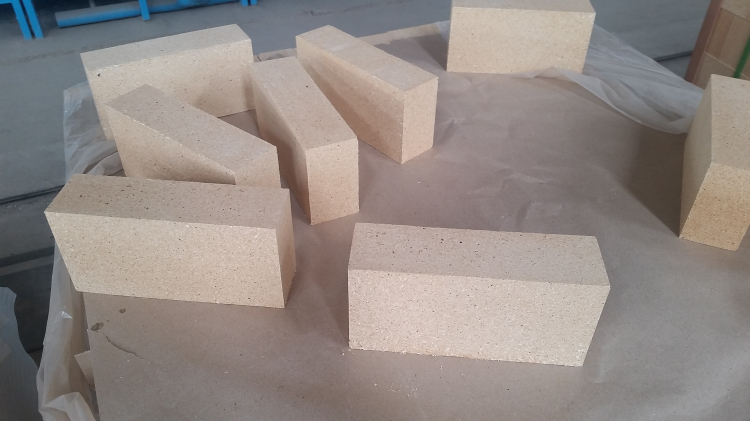 Fire brick refractory