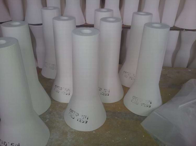Fused quartz nozzle