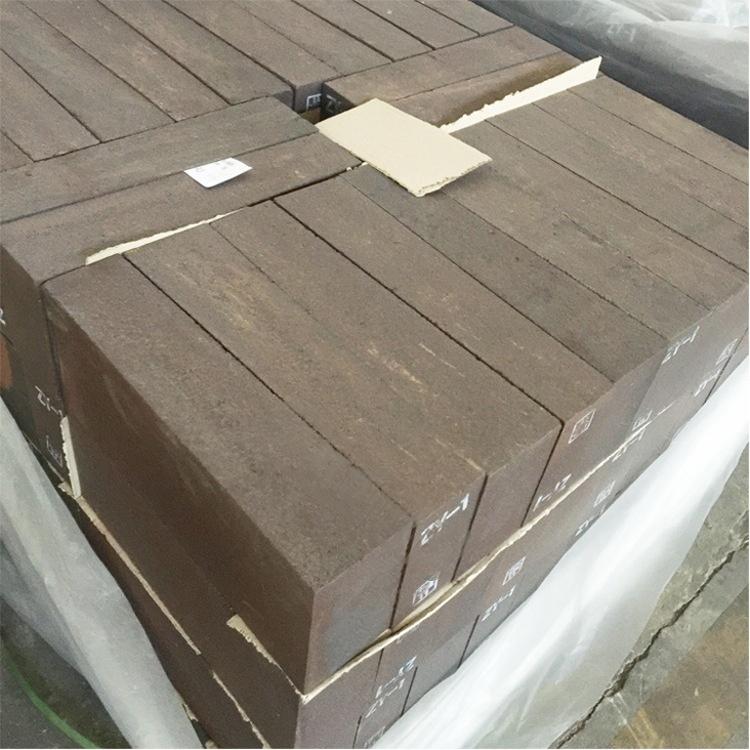 Direct bonded magnesia chrome brick