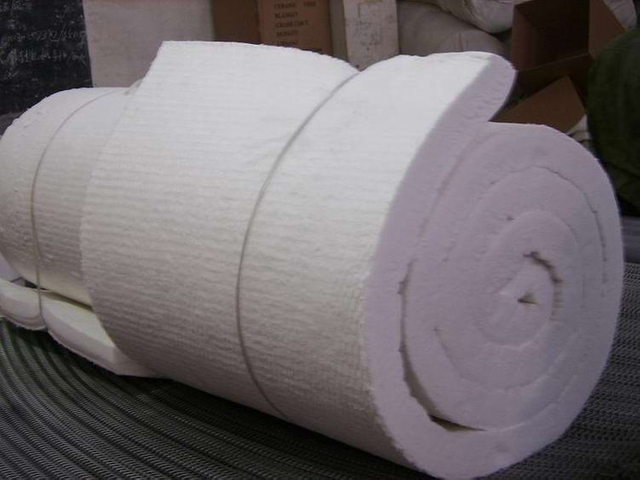 Roof insulation for high temperature industrial furnace ceramic fiber felt