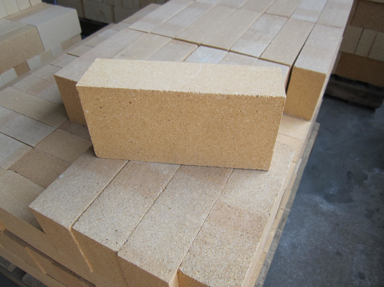 low Porosity fire clay Bricks