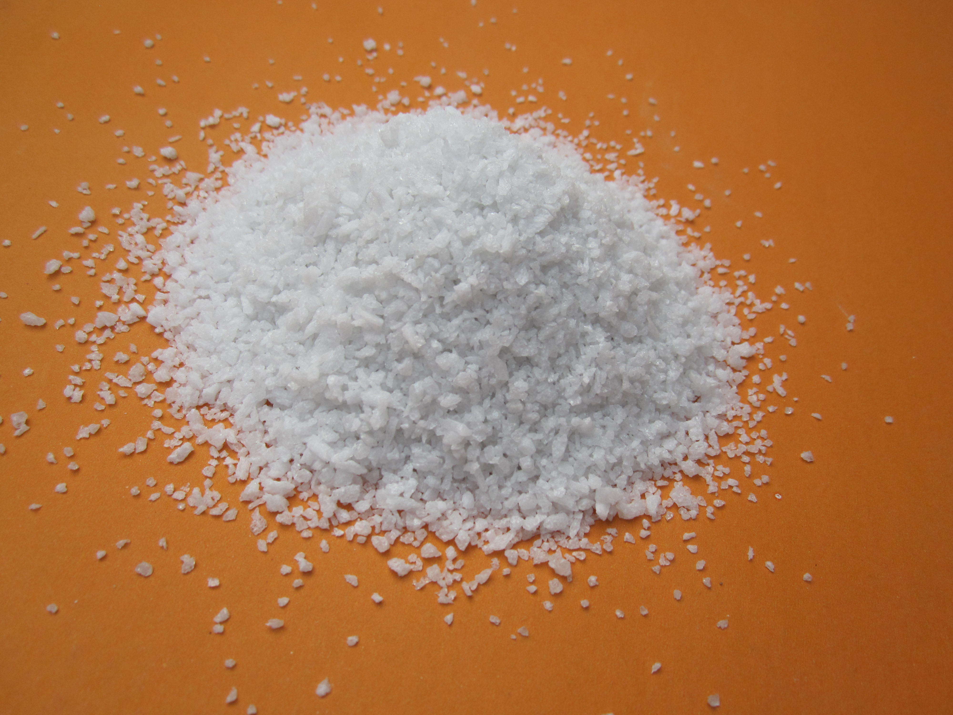 White corundum