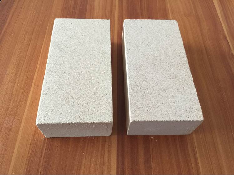  Low density Diatomite brick