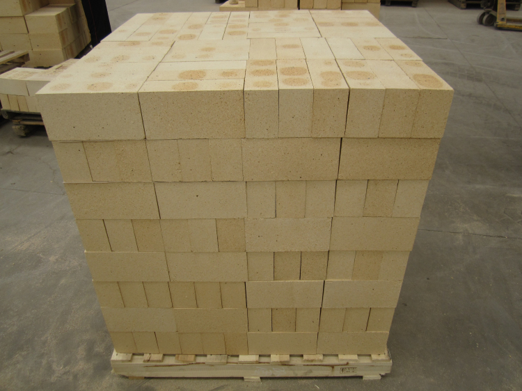 low Porosity fire clay Bricks 