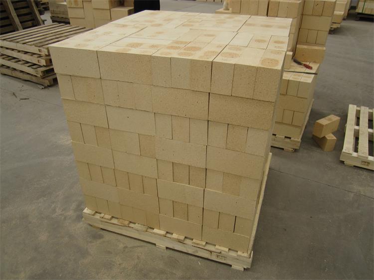 low Porosity fire clay Bricks